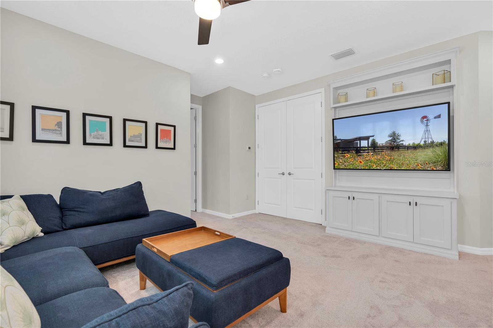 Image 33 of 83 For 2587 Murray Pass