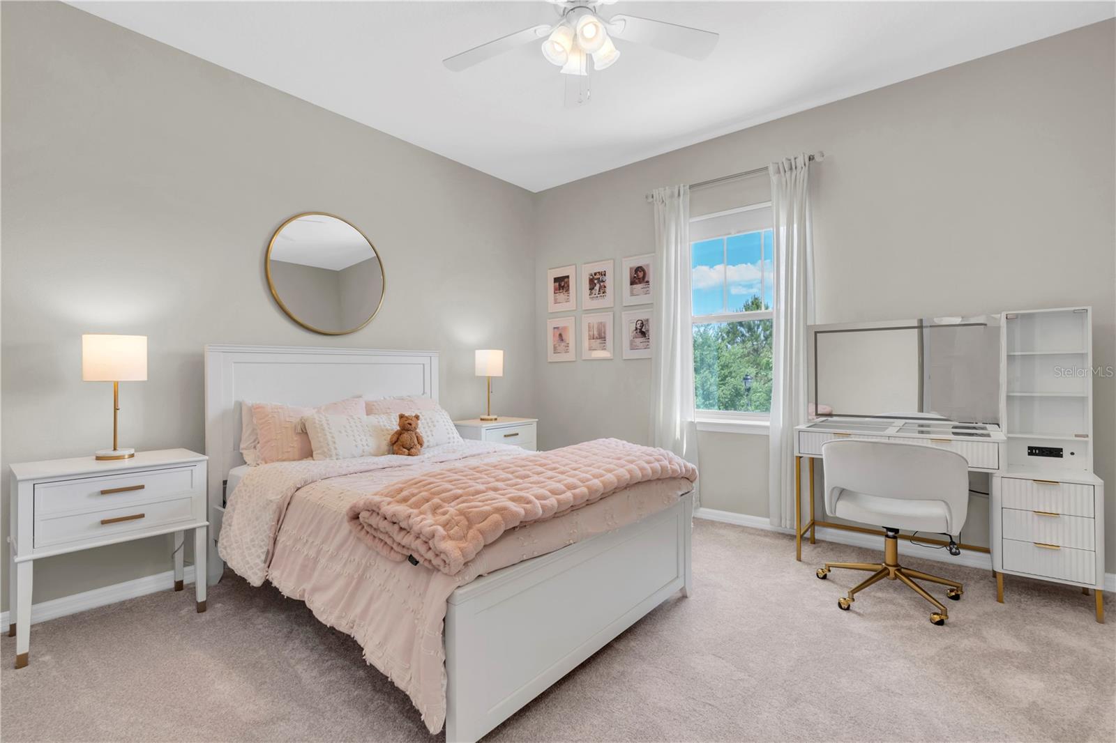 Image 38 of 83 For 2587 Murray Pass