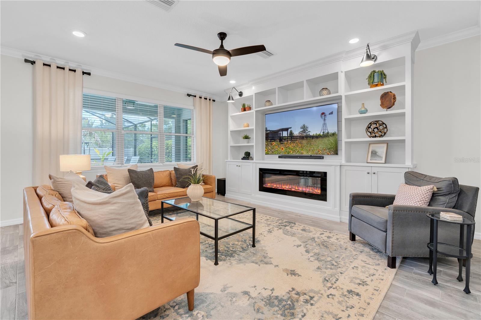 Image 4 of 83 For 2587 Murray Pass