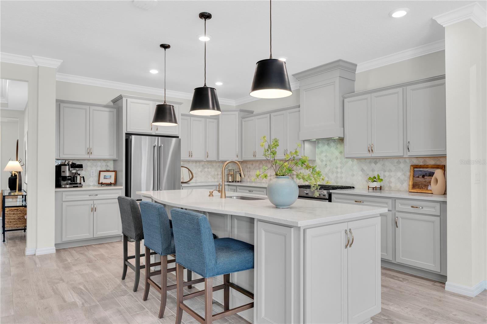 Image 5 of 83 For 2587 Murray Pass