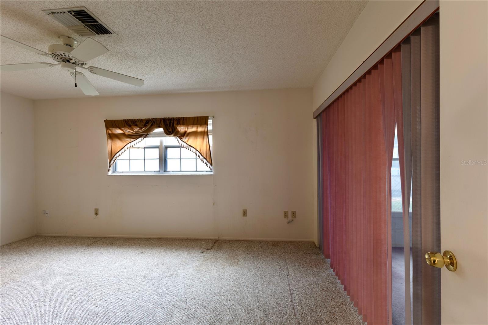 Image 22 of 56 For 13404 Rayburn Road