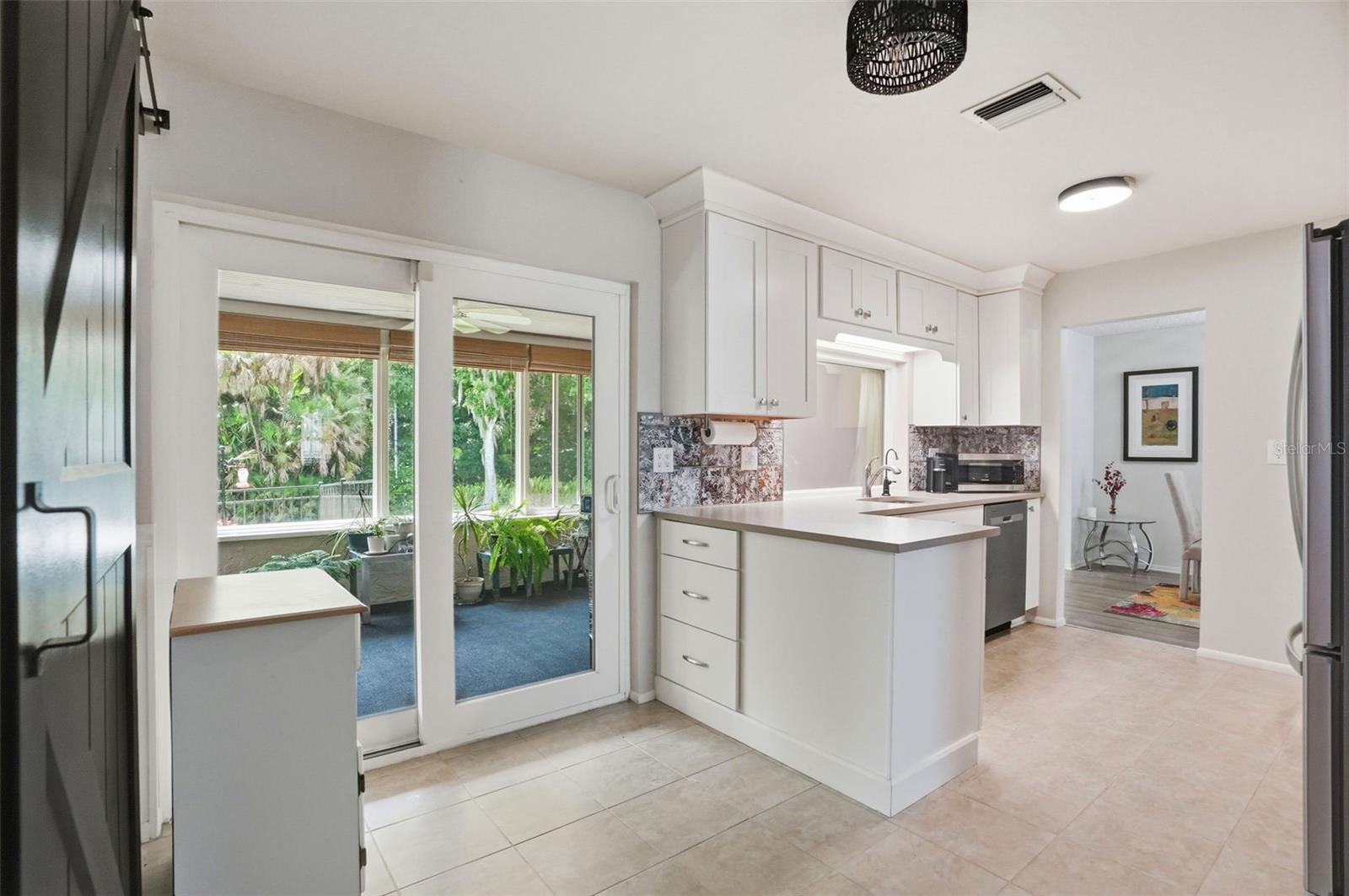 Image 8 of 53 For 1010 Mainsail Way