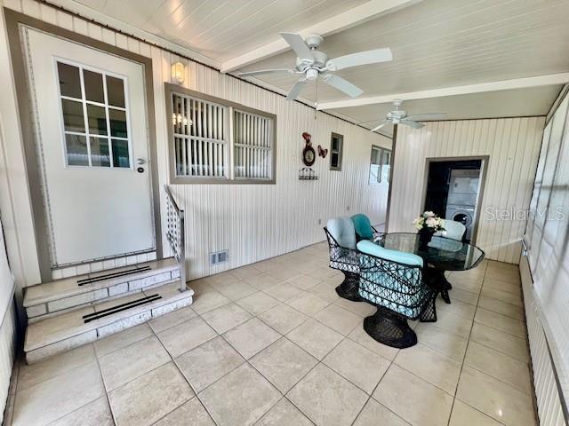 Image 10 of 61 For 10920 Independence Drive