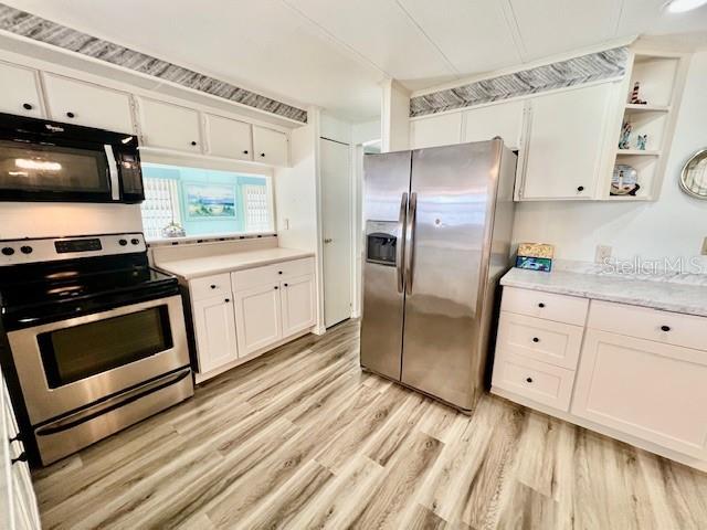 Image 17 of 61 For 10920 Independence Drive