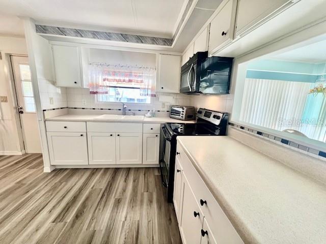 Image 18 of 61 For 10920 Independence Drive