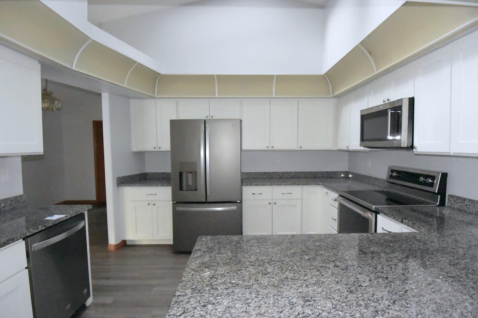 Image 11 of 52 For 373 Oriana Drive