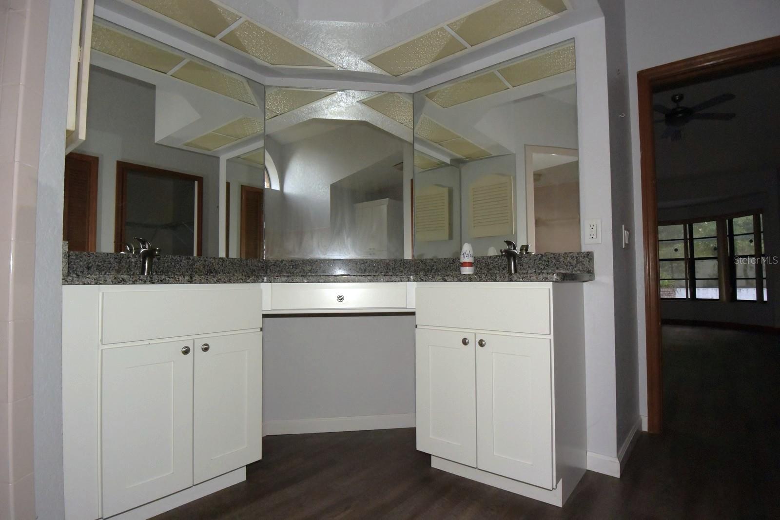 Image 23 of 52 For 373 Oriana Drive