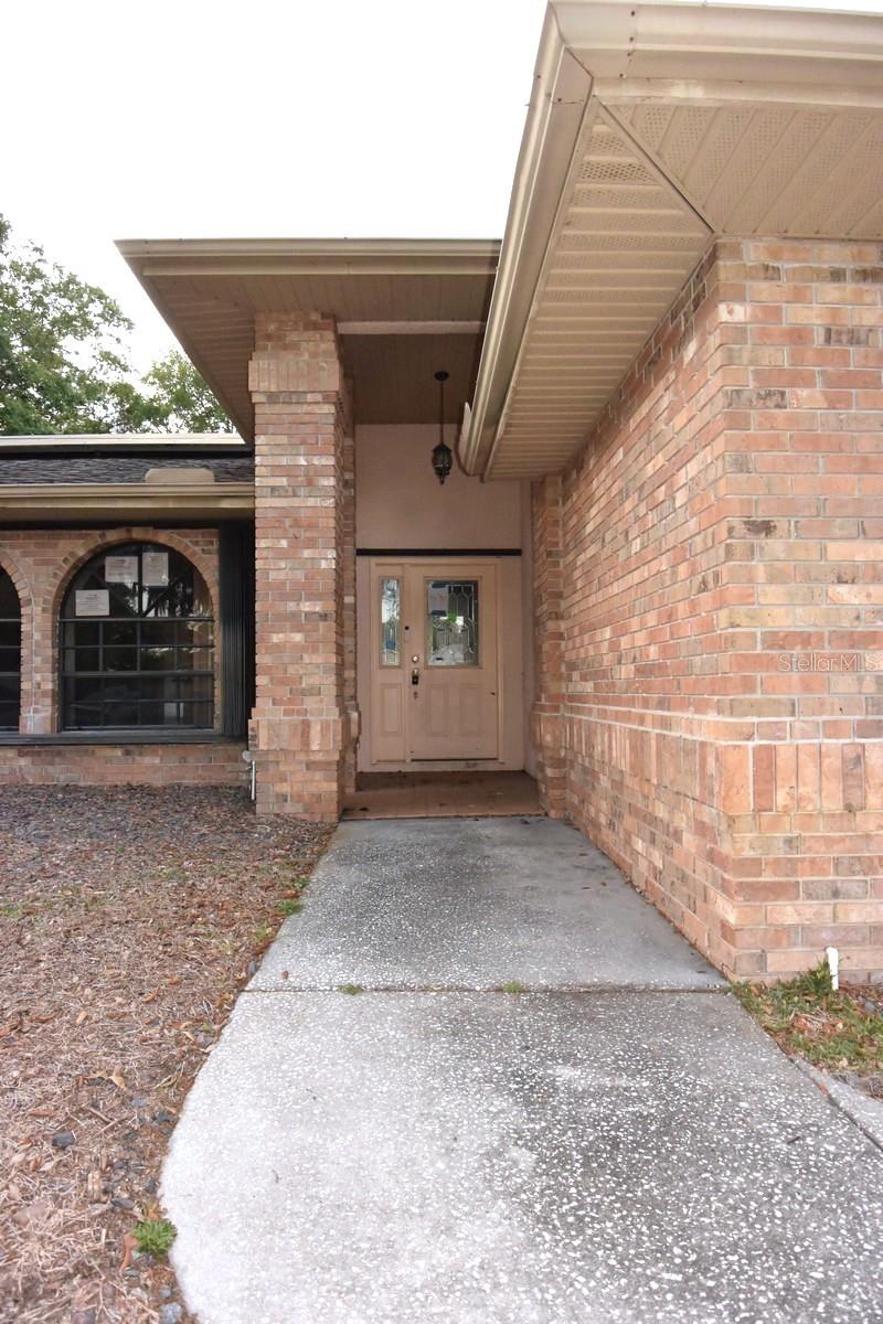 Image 4 of 52 For 373 Oriana Drive