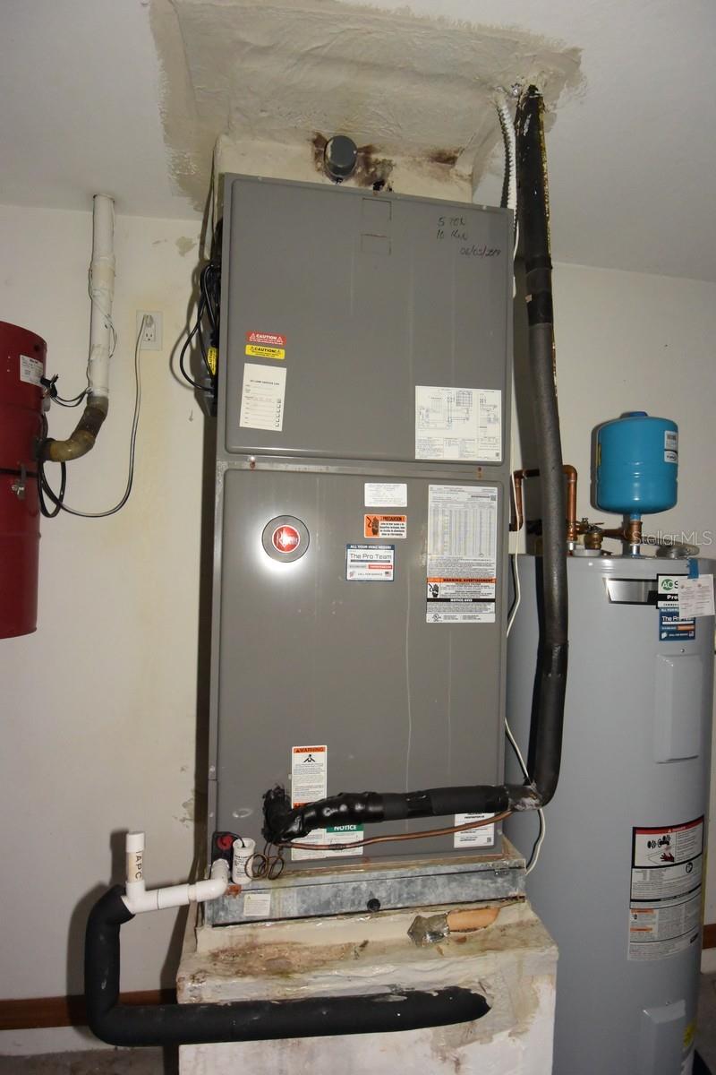 Image 43 of 52 For 373 Oriana Drive