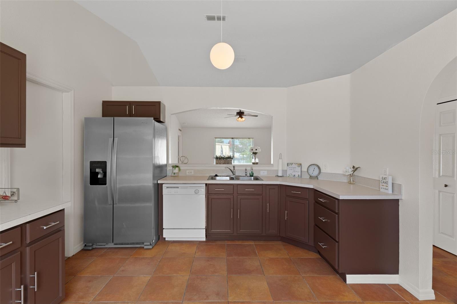 Listing photo id 17 for 11005 Matterhorn Court