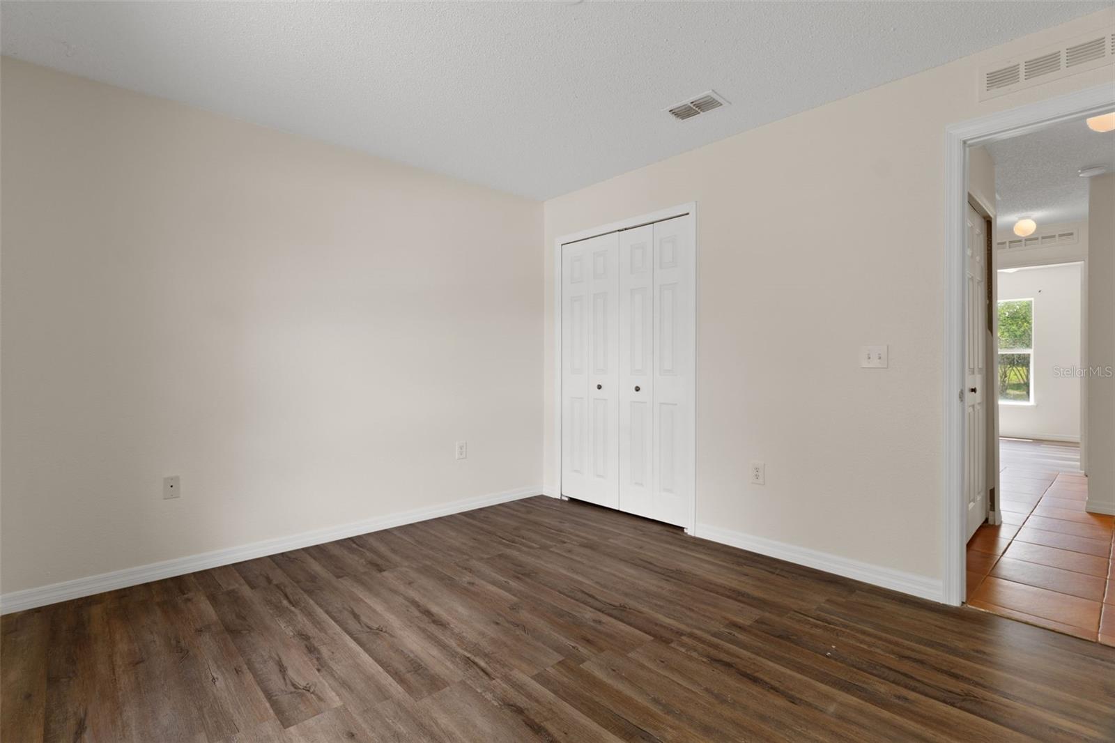 Listing photo id 31 for 11005 Matterhorn Court