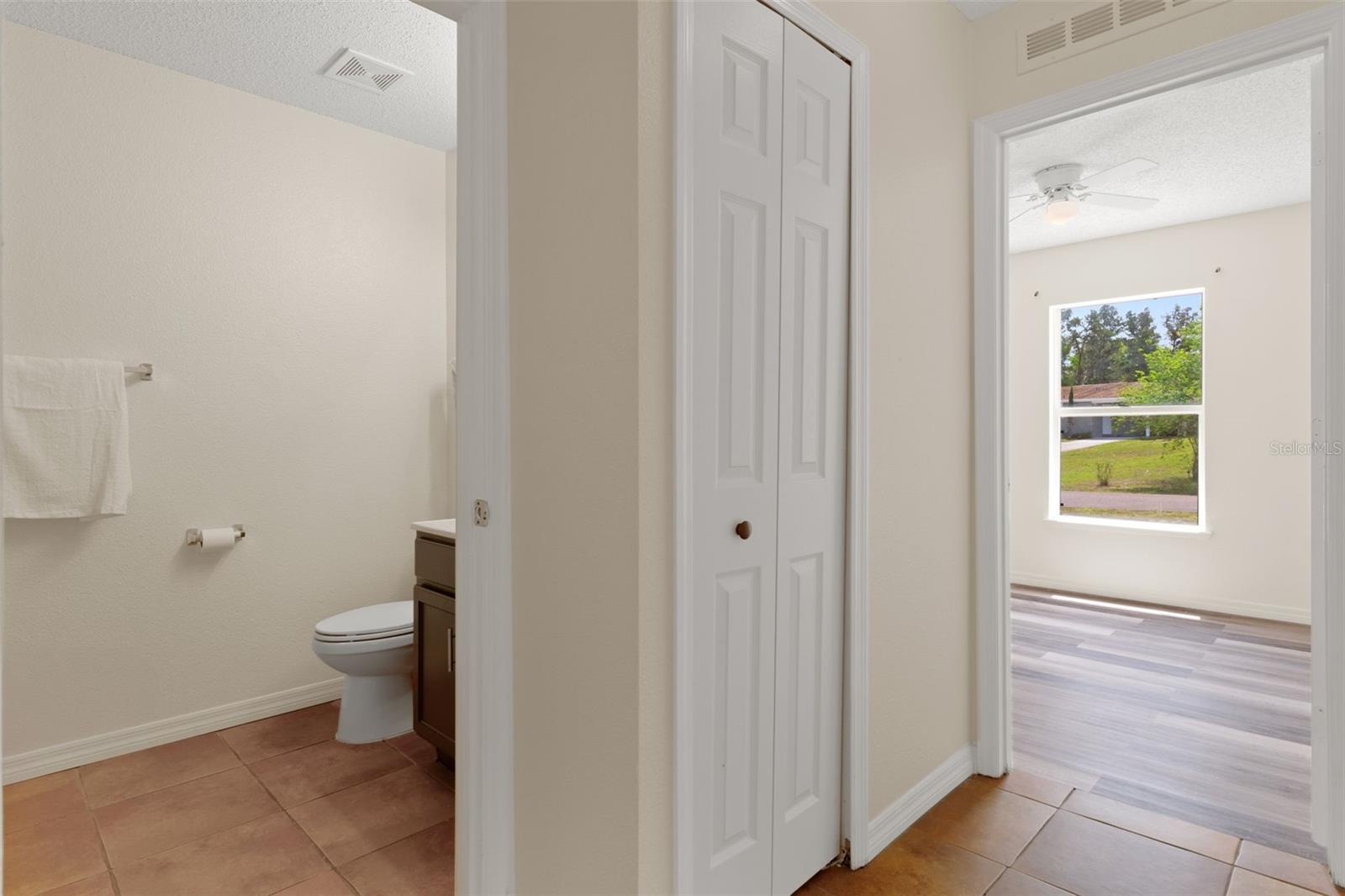 Listing photo id 32 for 11005 Matterhorn Court