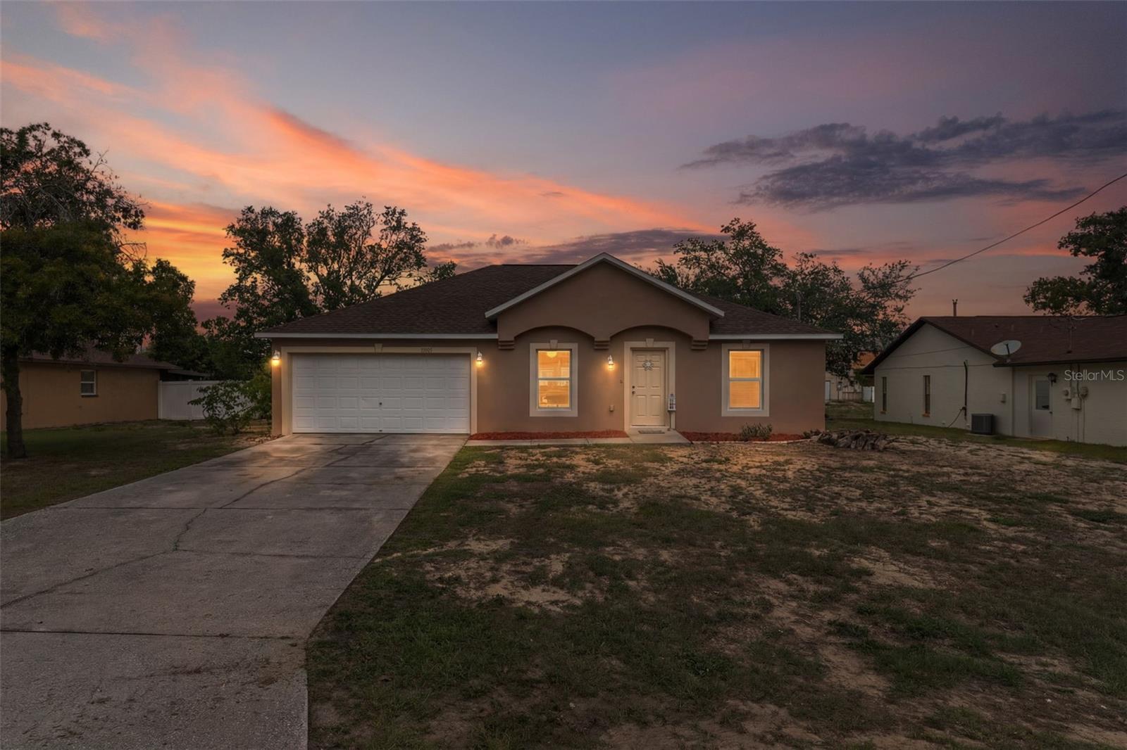 Listing photo id 2 for 11005 Matterhorn Court