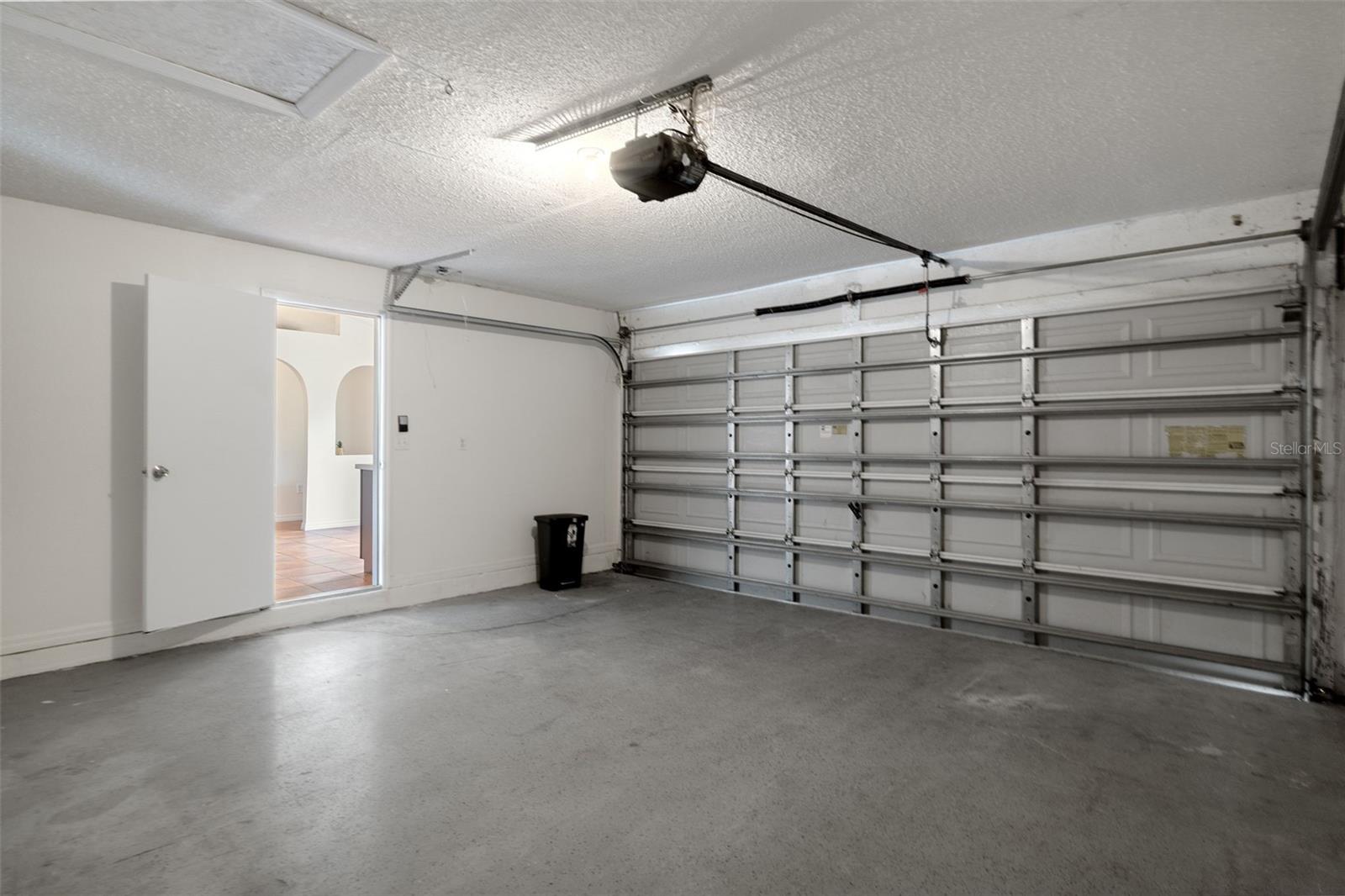 Listing photo id 40 for 11005 Matterhorn Court