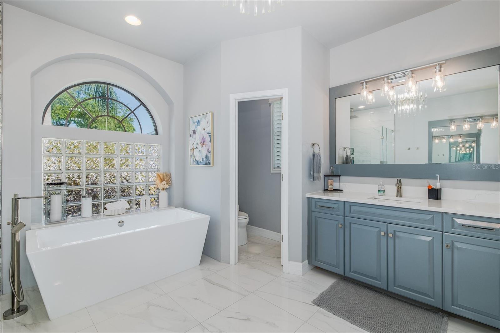 Image 5 of 72 For 15027 Wind Whisper Drive