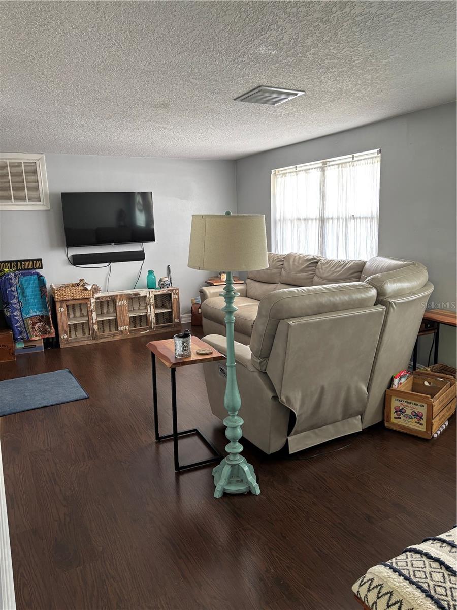 Image 4 of 14 For 4244 Woodfield Avenue