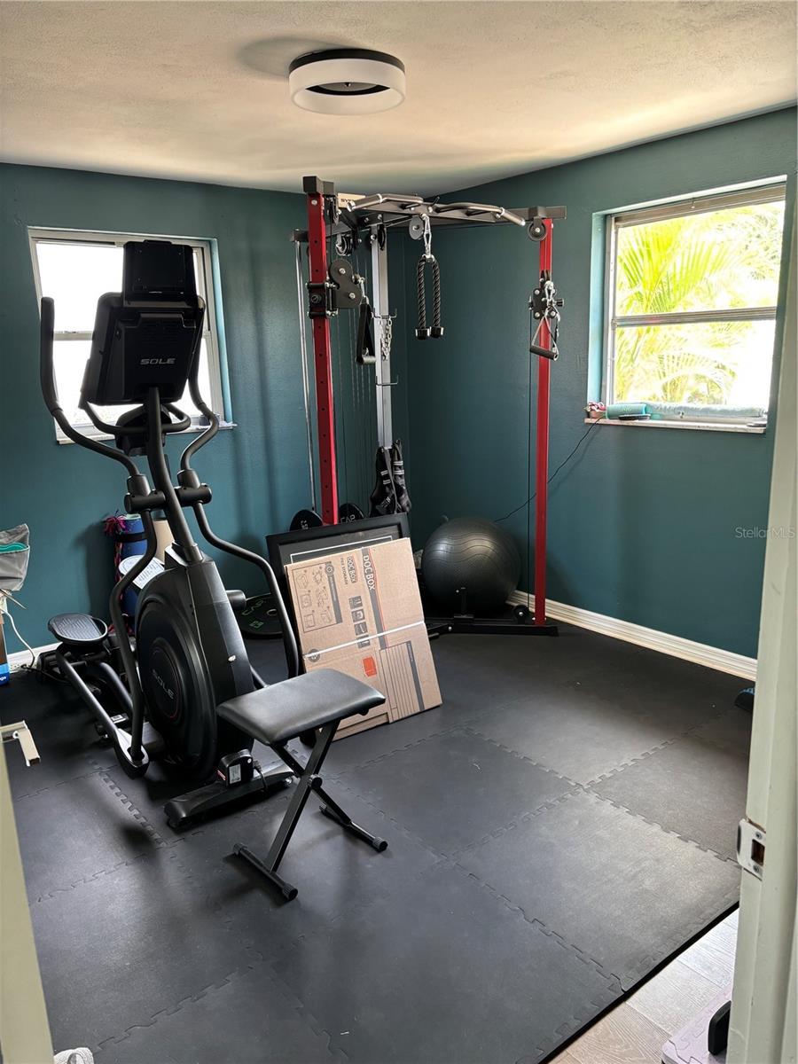 Image 8 of 14 For 4244 Woodfield Avenue