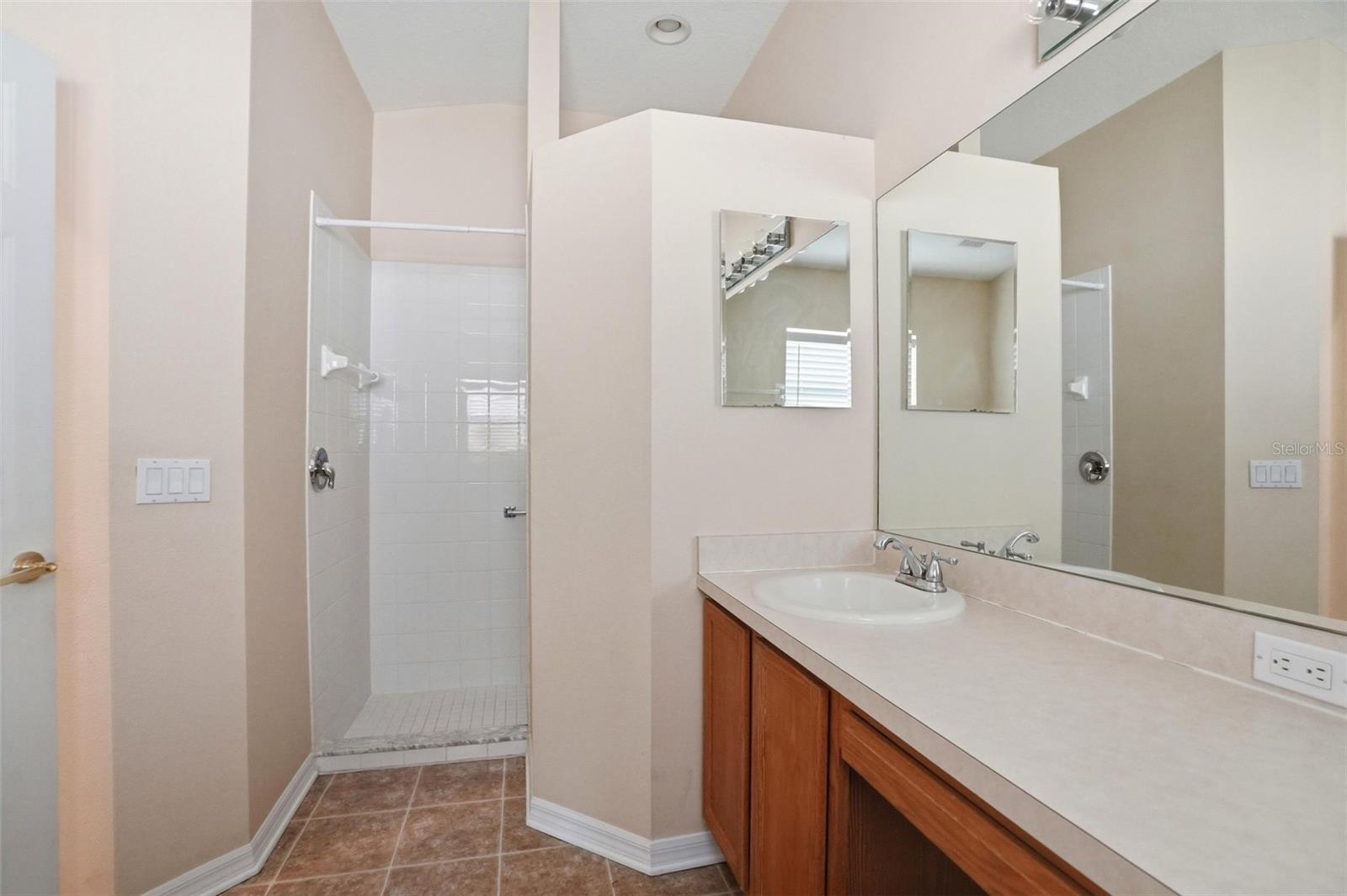 Image 28 of 51 For 13408 Teaberry Lane