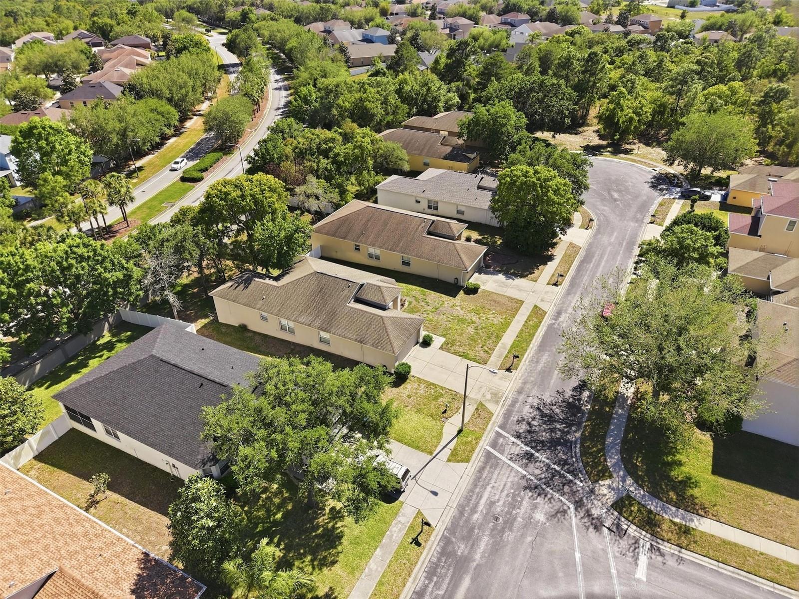 Image 44 of 51 For 13408 Teaberry Lane