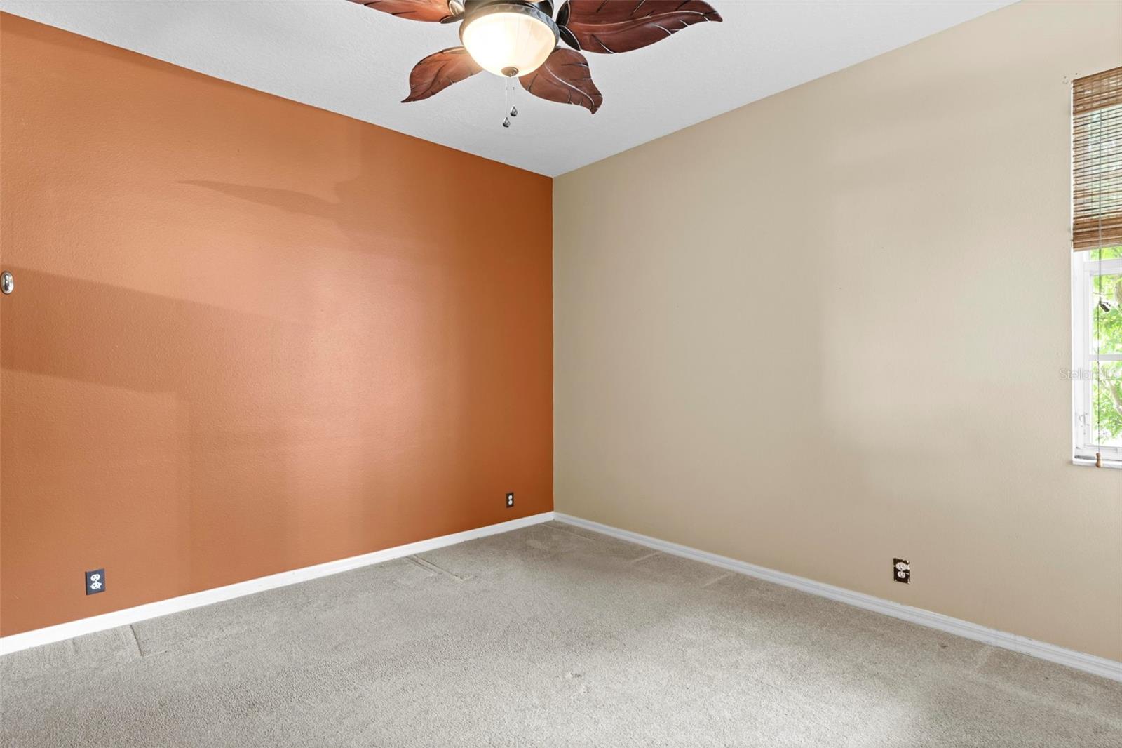 Image 12 of 32 For 15028 Middle Fairway Drive