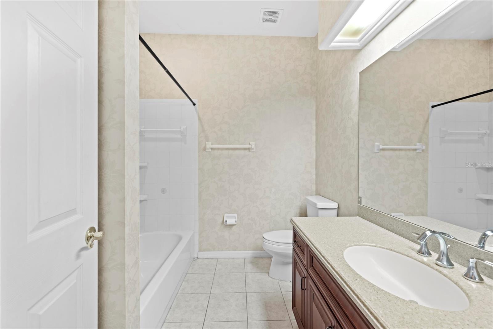 Image 21 of 32 For 15028 Middle Fairway Drive