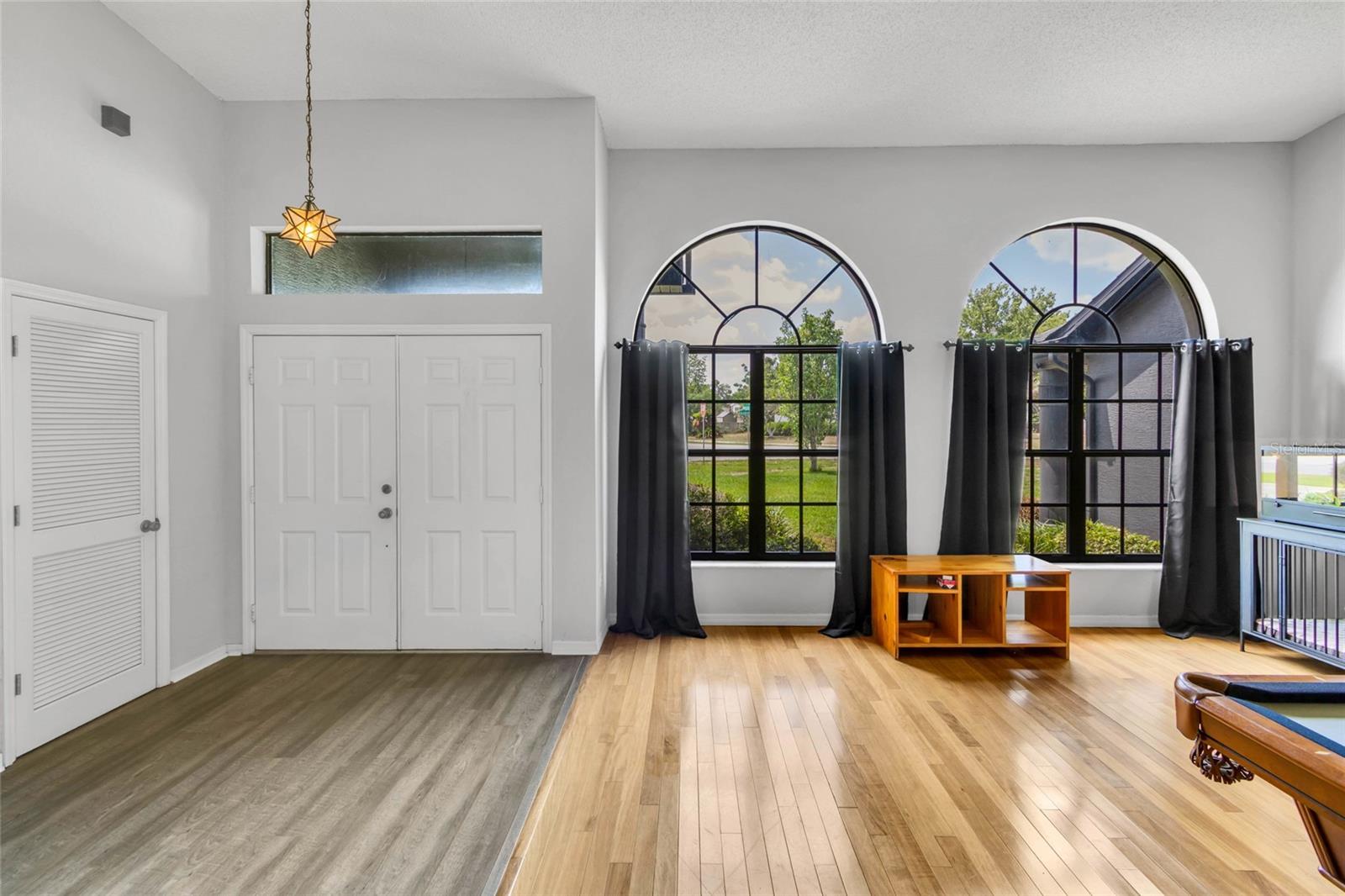 Listing photo id 3 for 4329 Andres Street