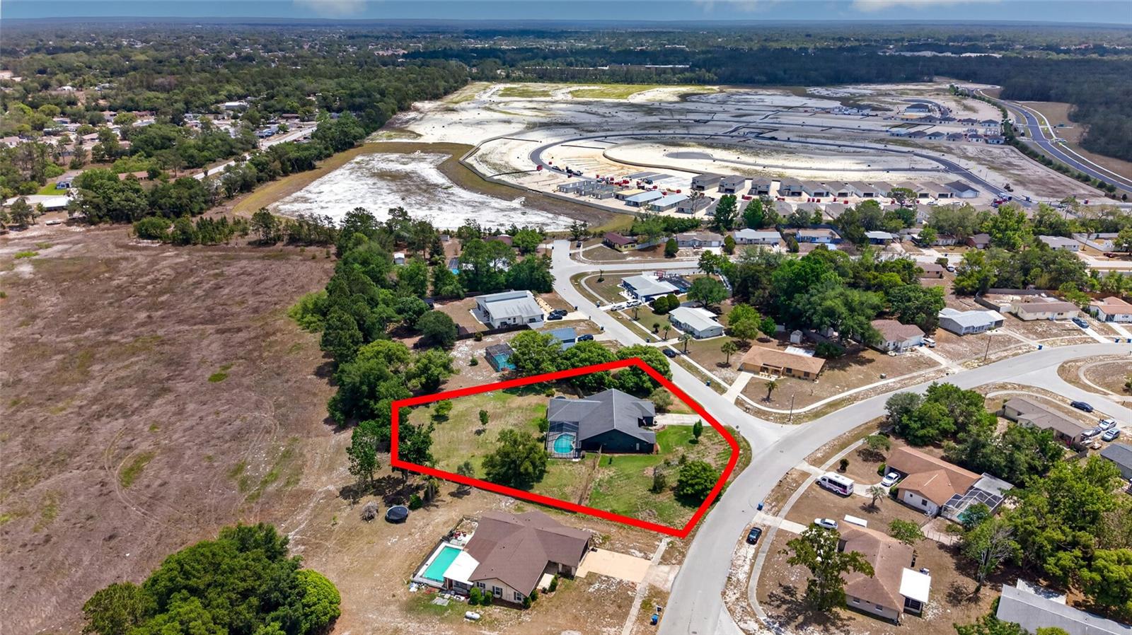 Listing photo id 55 for 4329 Andres Street
