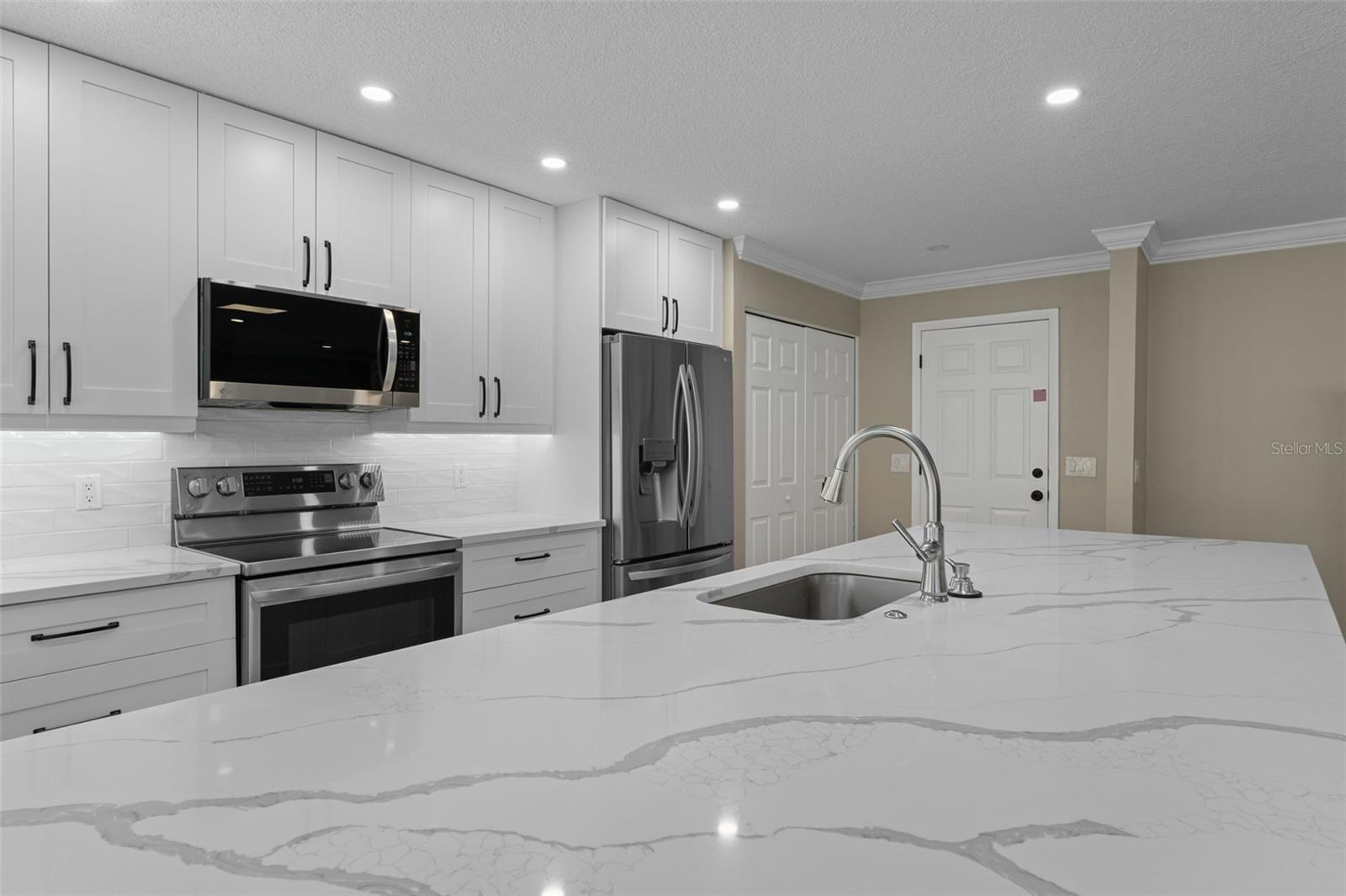 Listing photo id 13 for 6357 Pine Meadows Drive