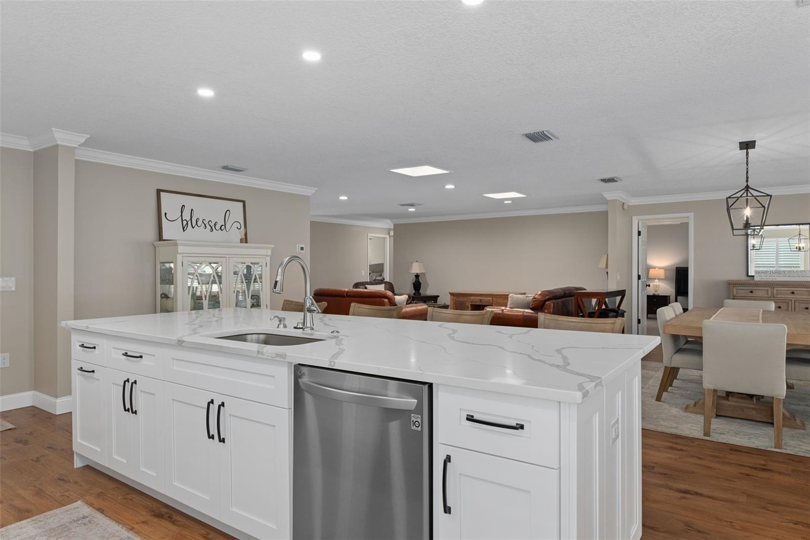 Listing photo id 14 for 6357 Pine Meadows Drive