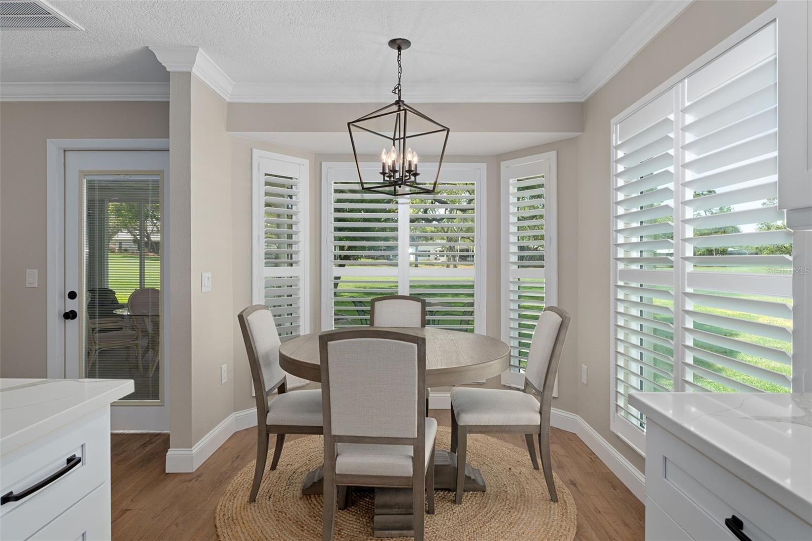 Listing photo id 18 for 6357 Pine Meadows Drive