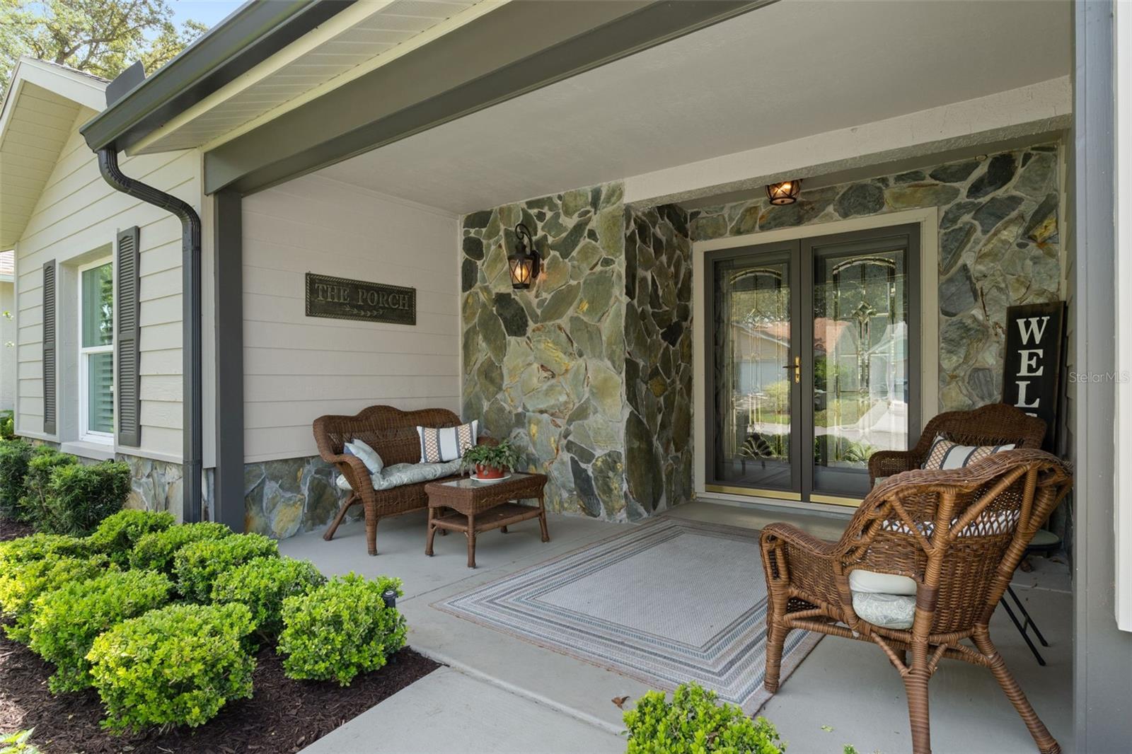 Listing photo id 3 for 6357 Pine Meadows Drive