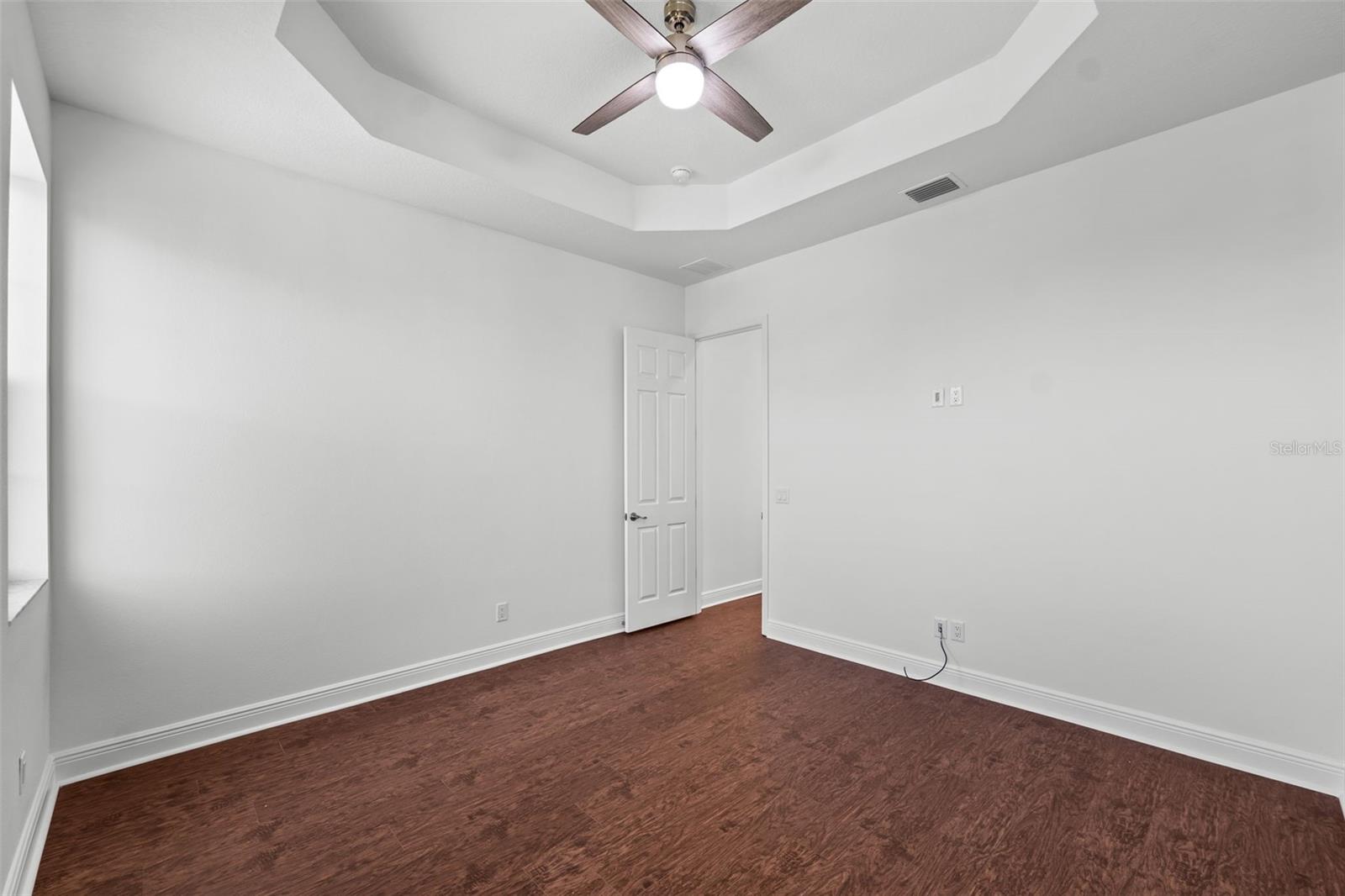 Image 15 of 48 For 5732 Biscayne Court 1