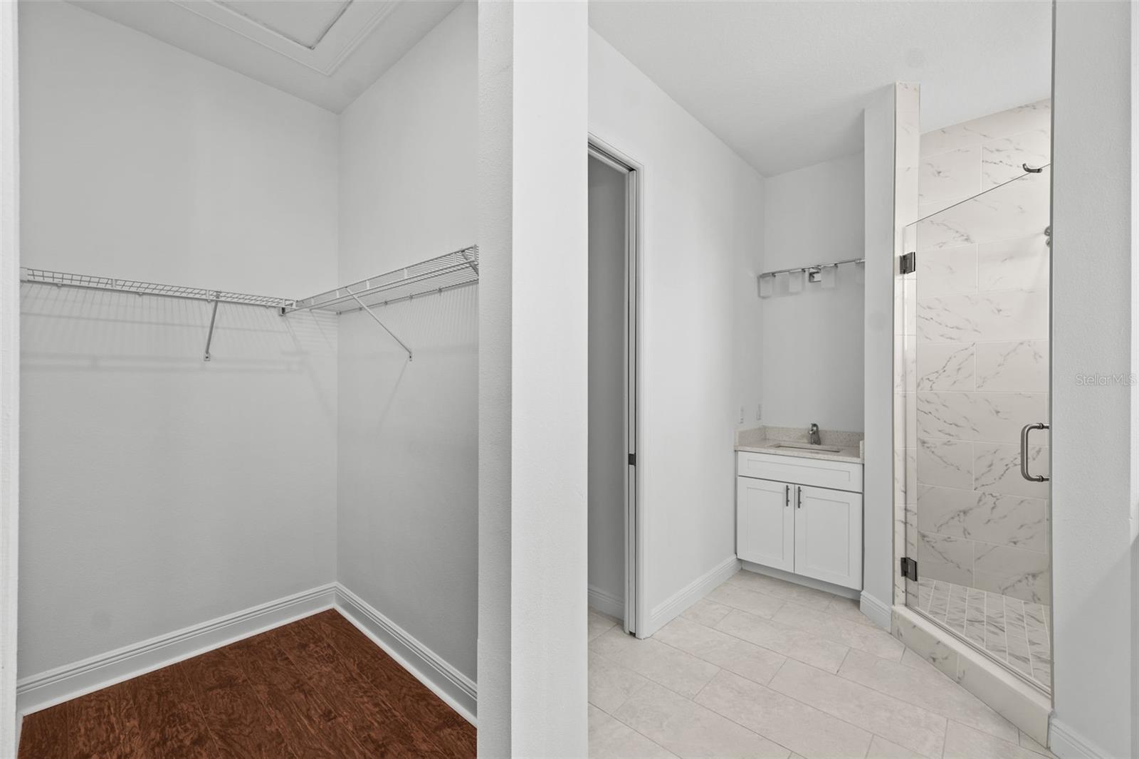 Image 18 of 48 For 5732 Biscayne Court 1