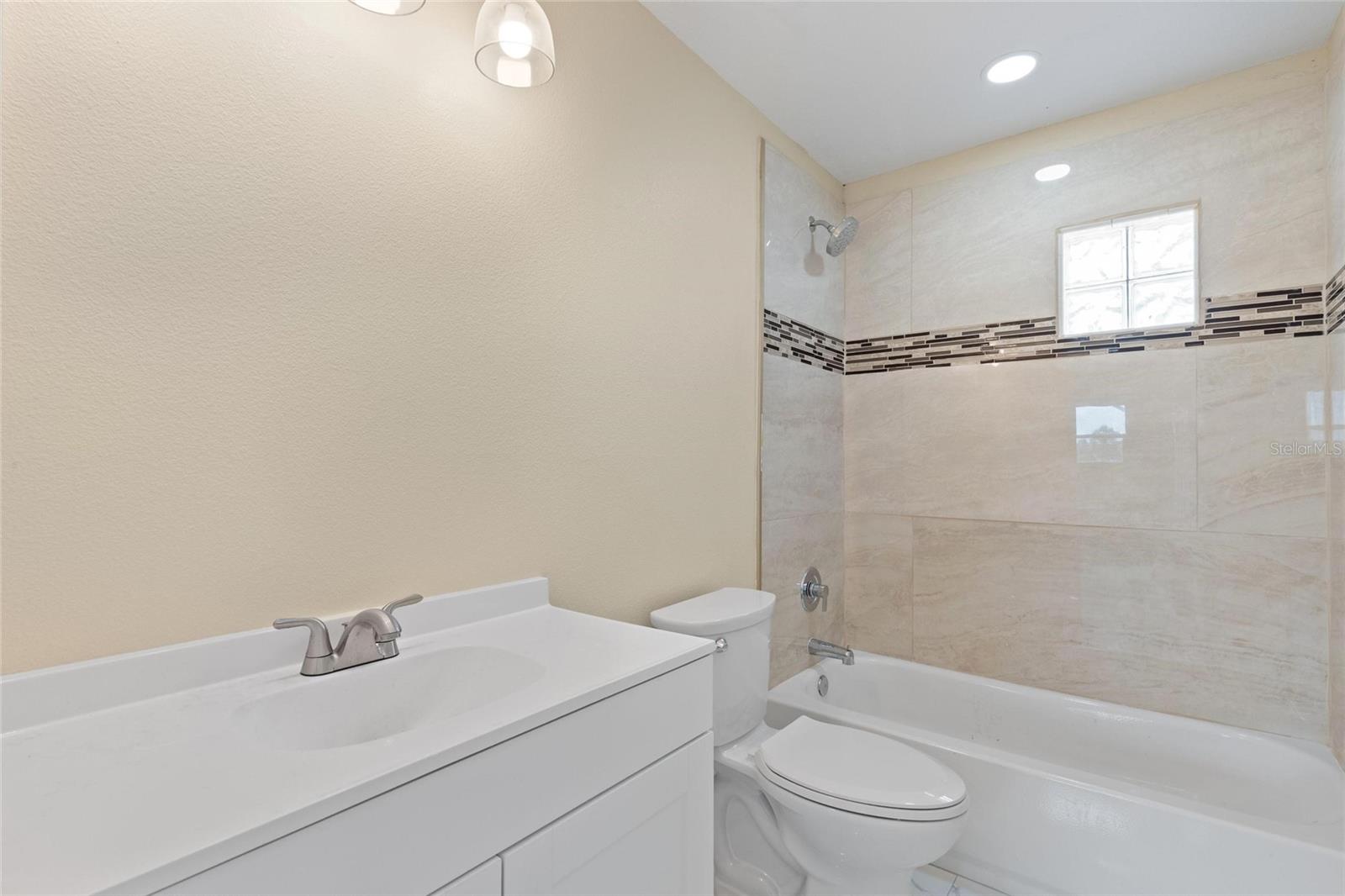 Image 12 of 35 For 743 Bayshore Drive