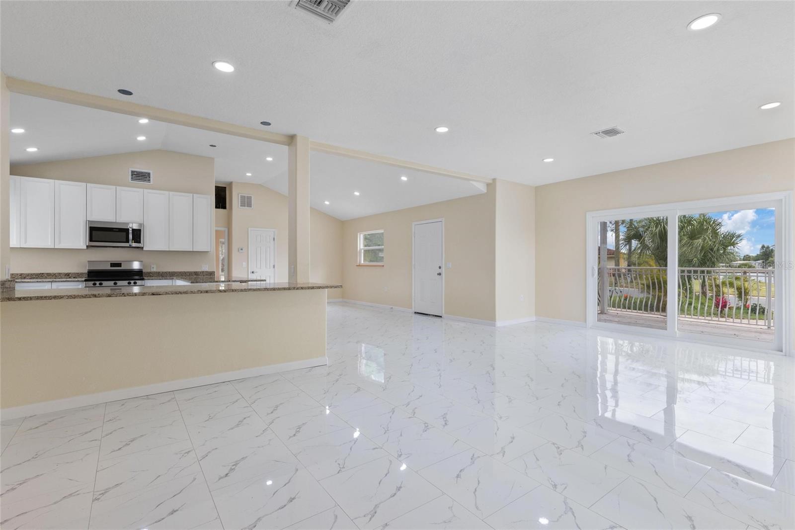 Image 14 of 35 For 743 Bayshore Drive