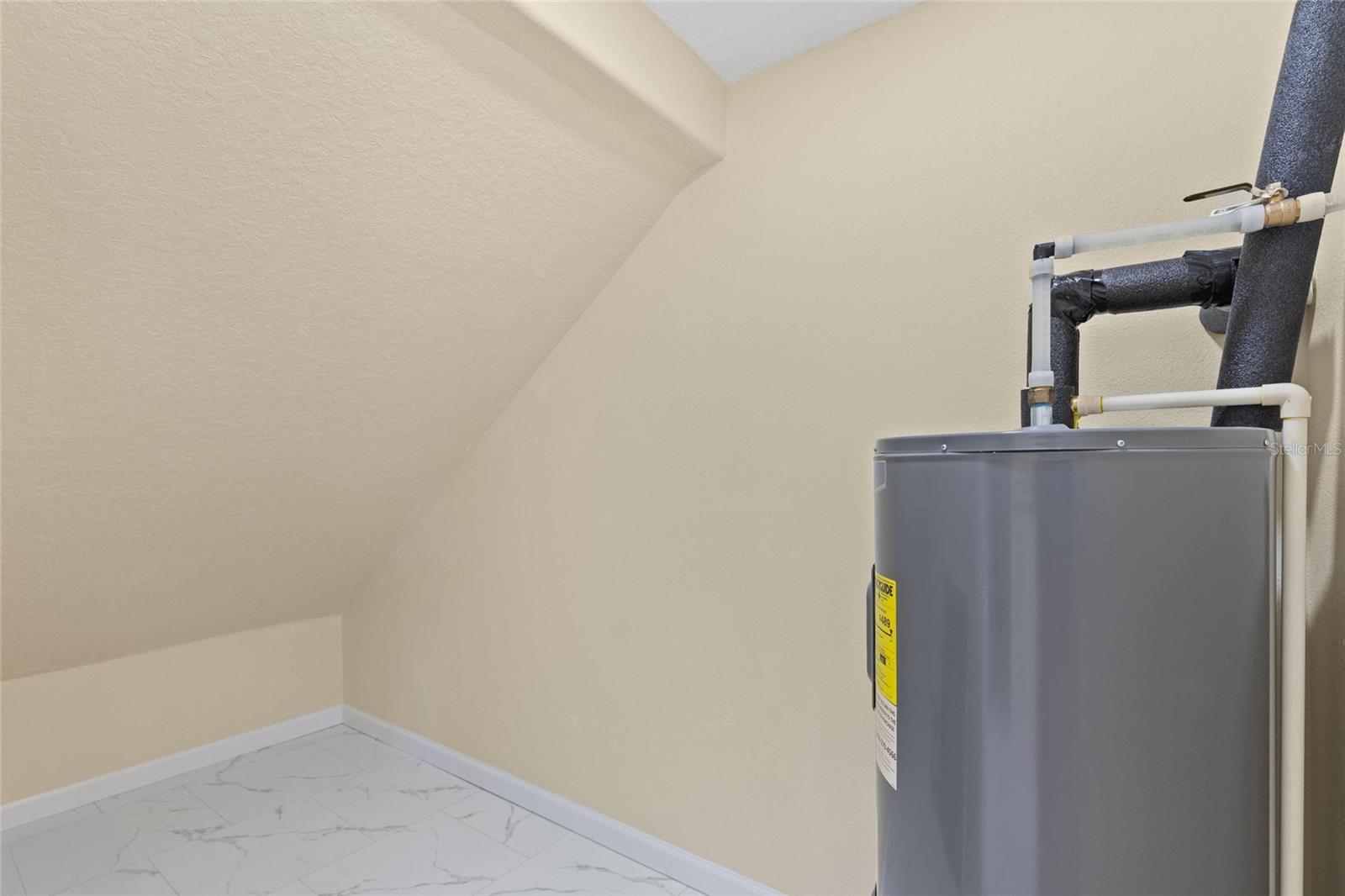 Image 16 of 35 For 743 Bayshore Drive