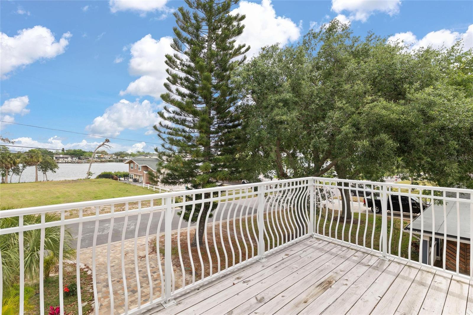 Image 29 of 35 For 743 Bayshore Drive