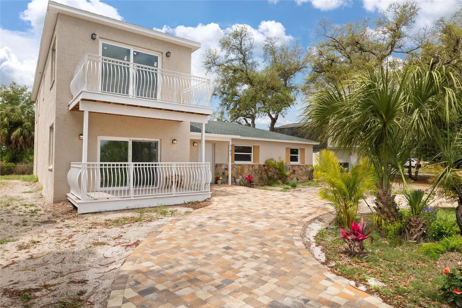 Image 3 of 35 For 743 Bayshore Drive