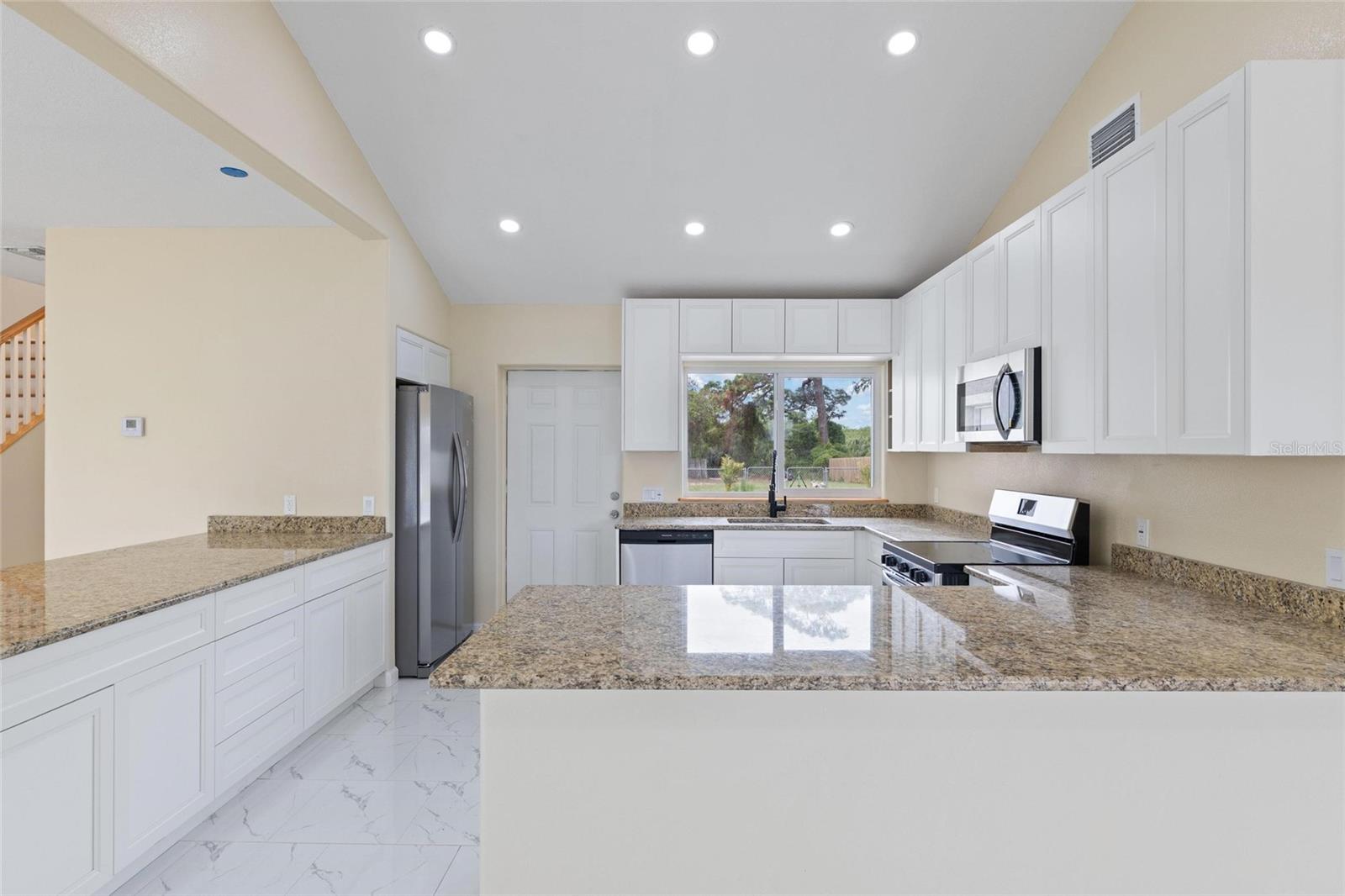 Image 6 of 35 For 743 Bayshore Drive