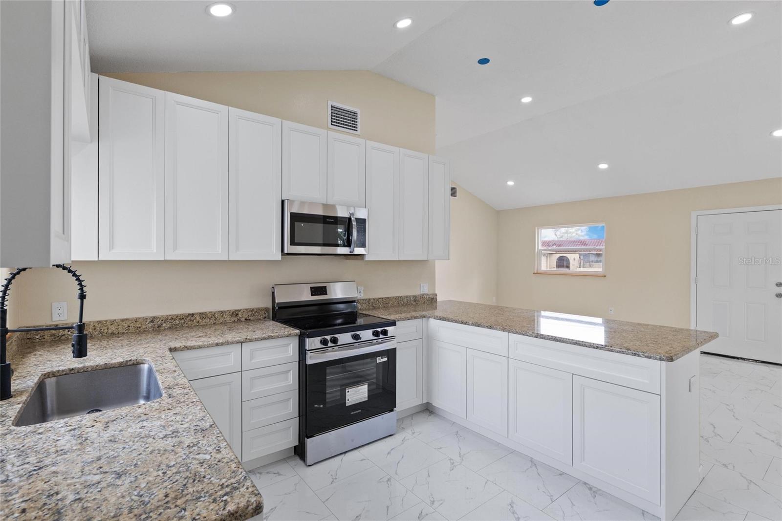 Image 8 of 35 For 743 Bayshore Drive