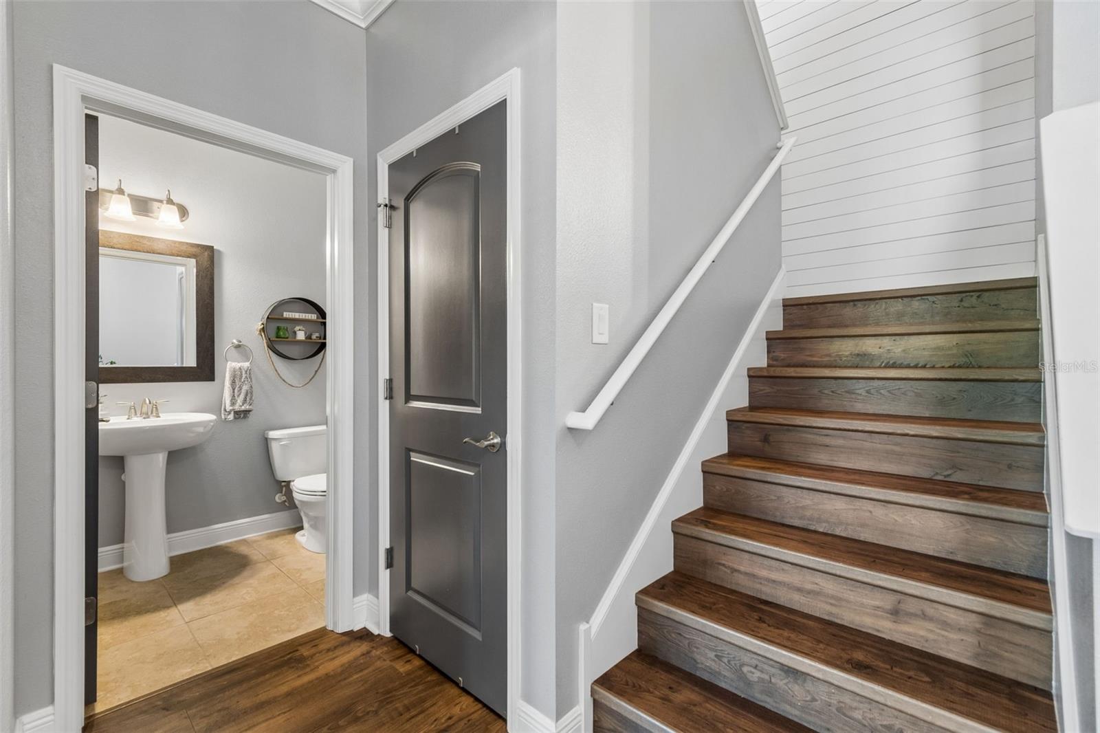 Image 10 of 95 For 4051 Mellon Drive