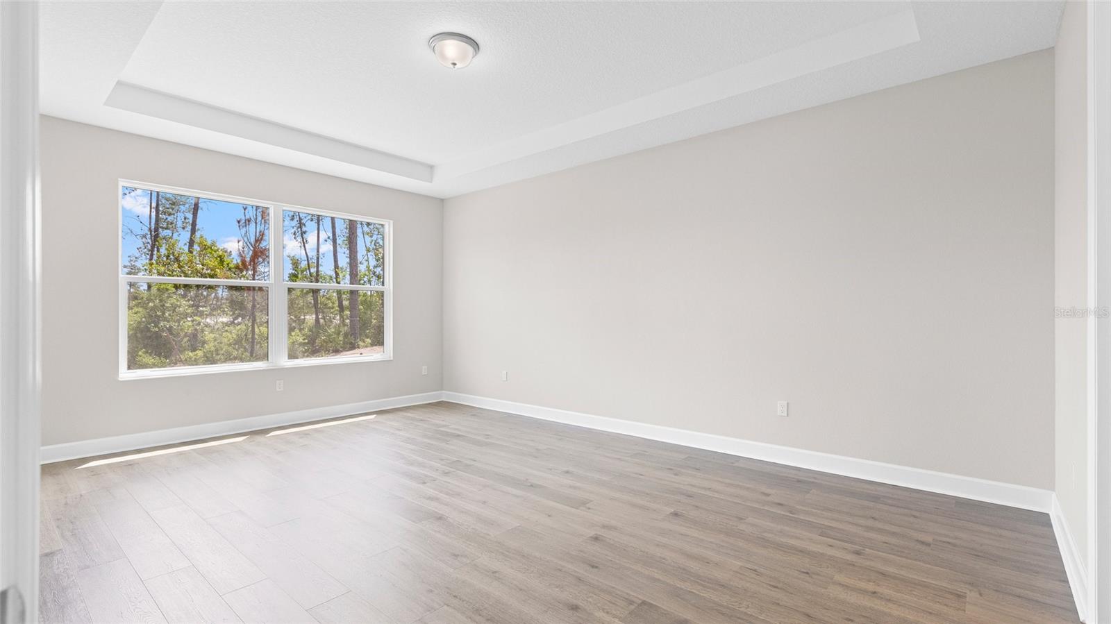 Image 15 of 28 For 1293 Twin Farms Court