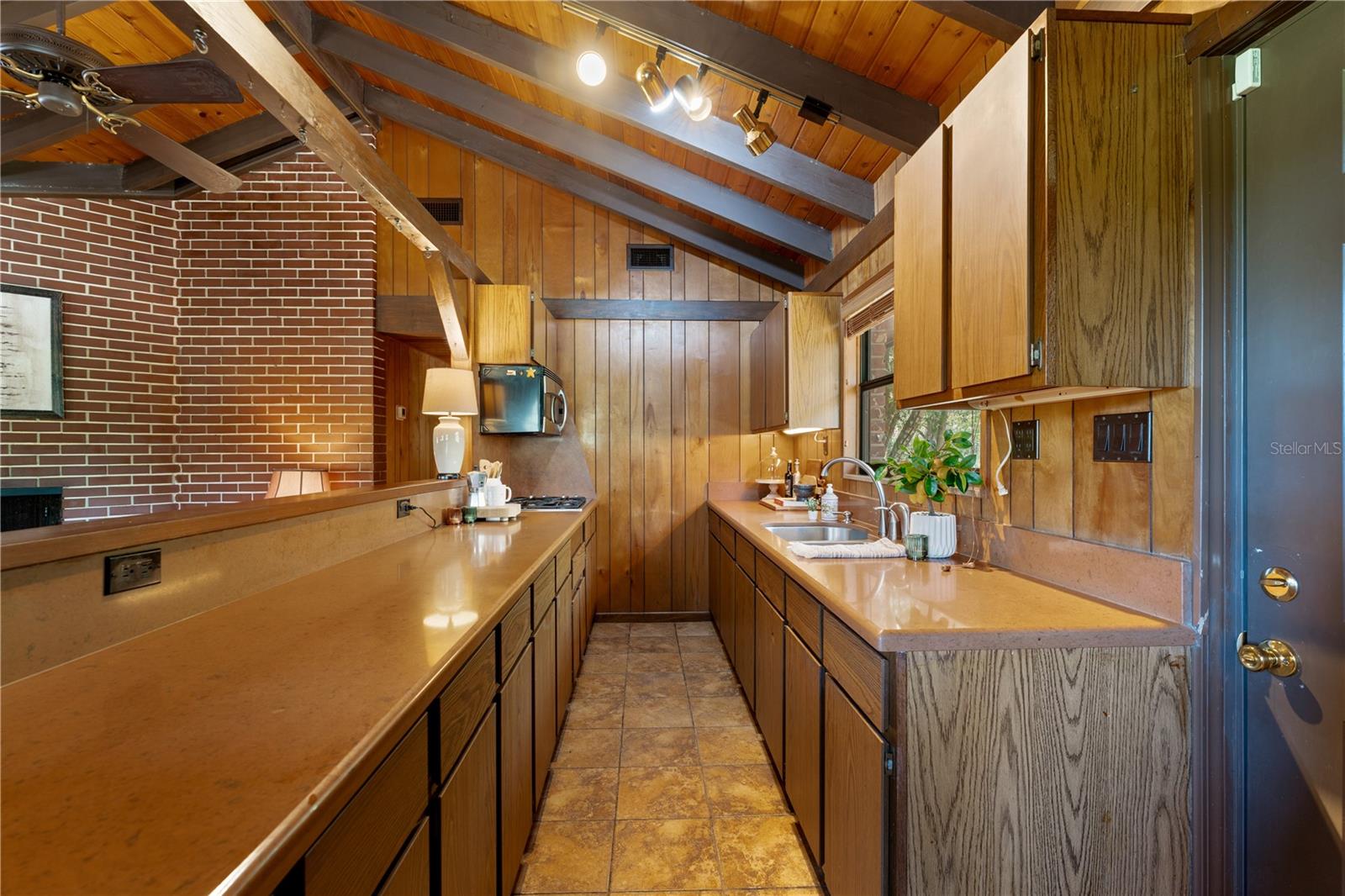 Image 29 of 57 For 3166 Turtle Street