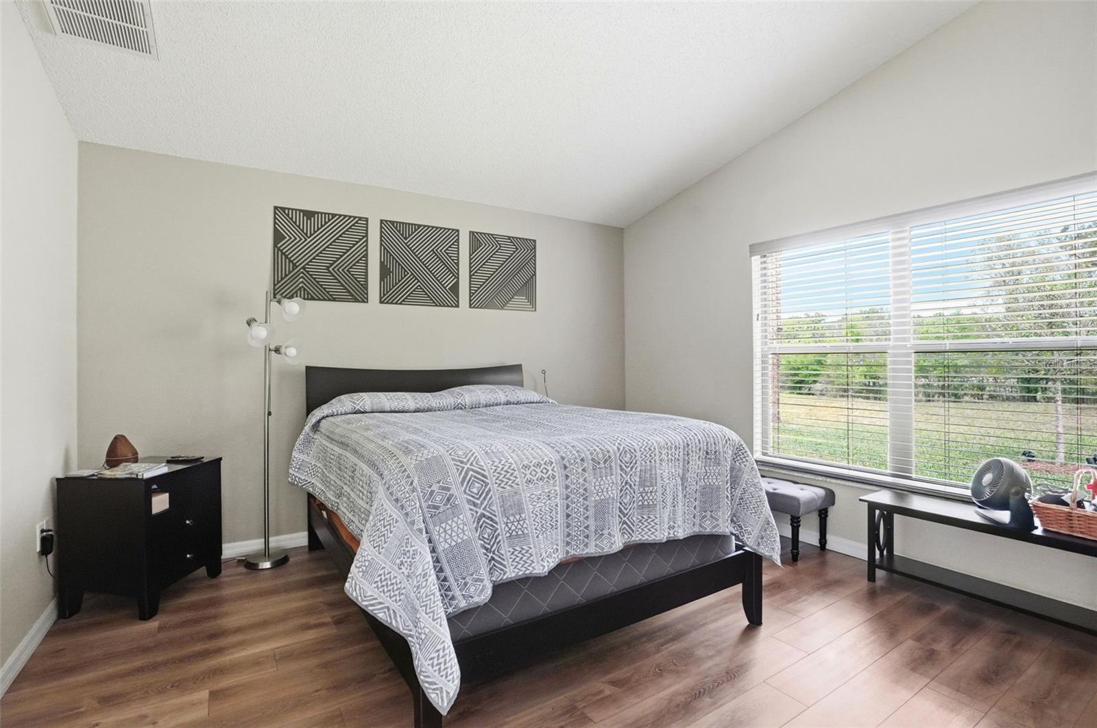 Image 20 of 37 For 11437 Deercroft Court