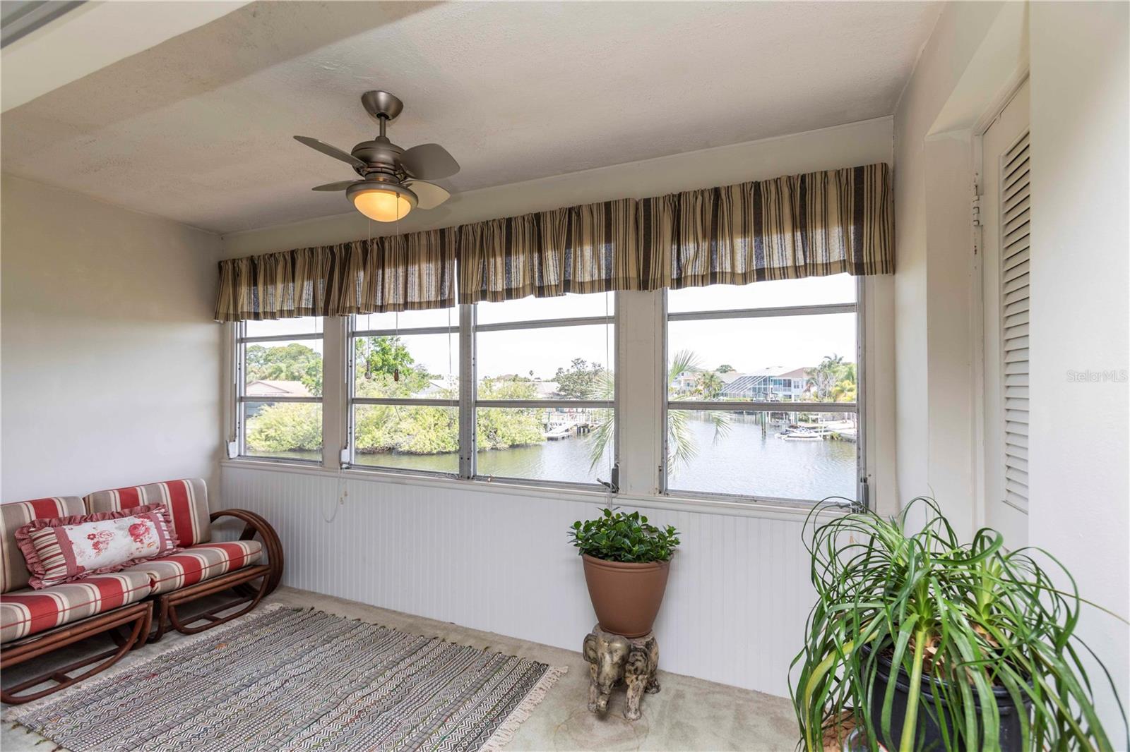 Image 6 of 23 For 4609 Marine Parkway 203