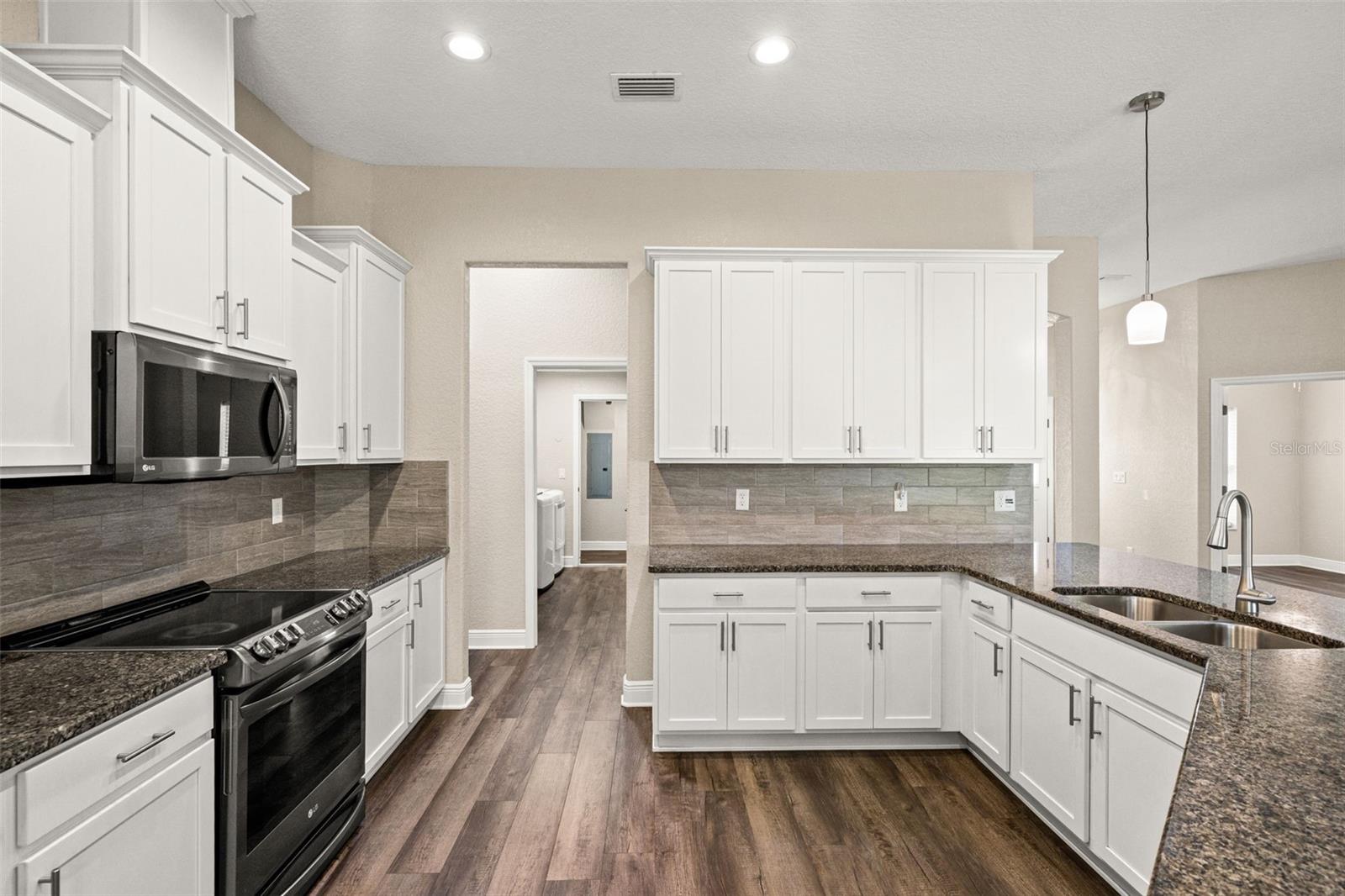 Image 24 of 96 For 11099 Yellow Hammer Road