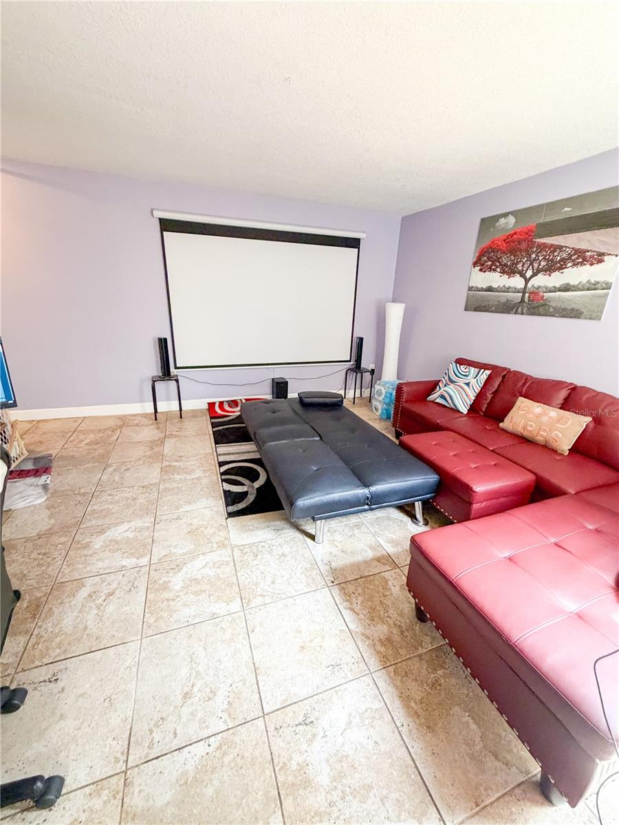 Image 10 of 19 For 7526 Santa Fe Trail