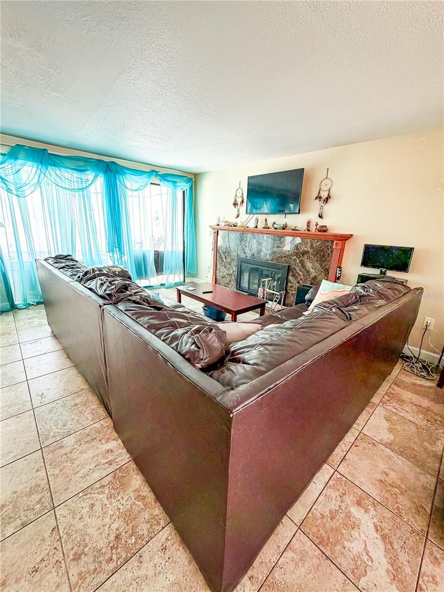 Image 2 of 19 For 7526 Santa Fe Trail