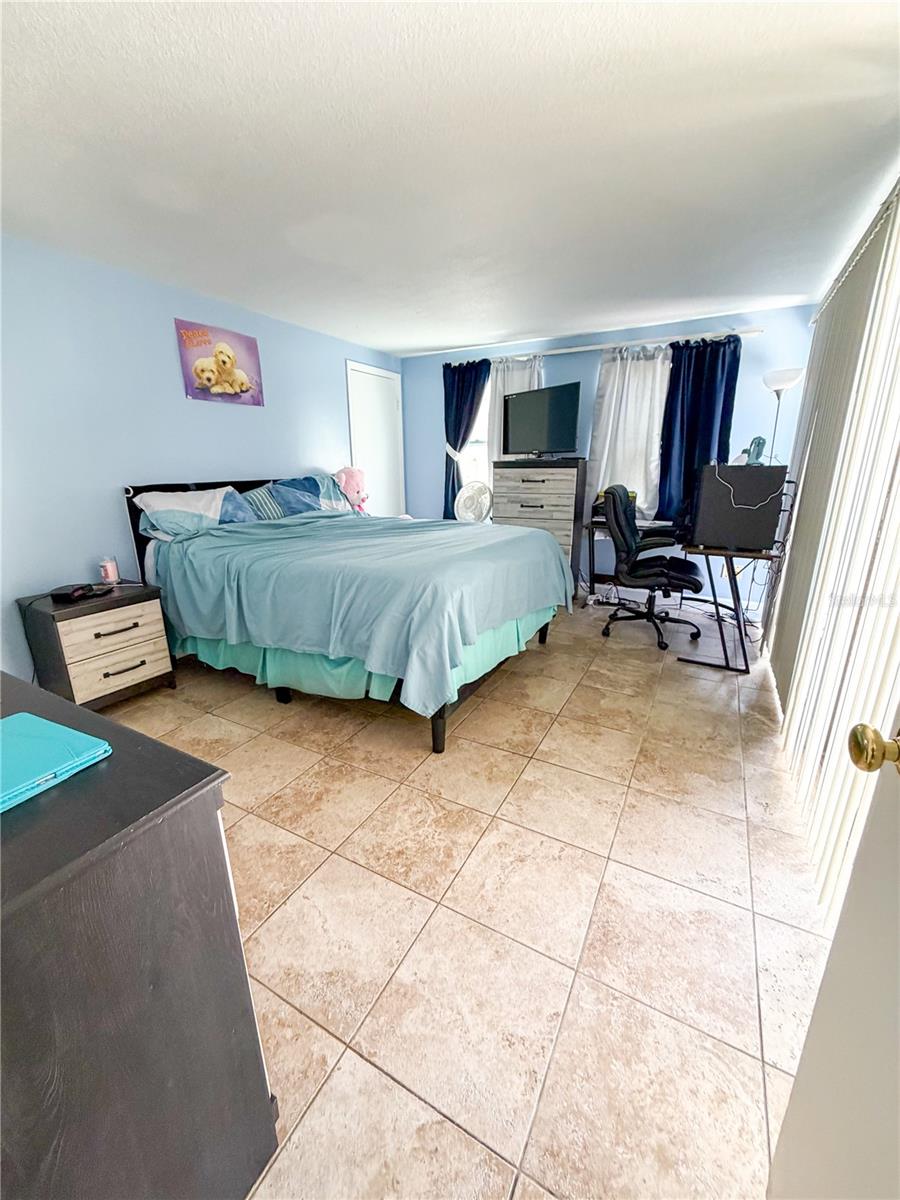 Image 4 of 19 For 7526 Santa Fe Trail