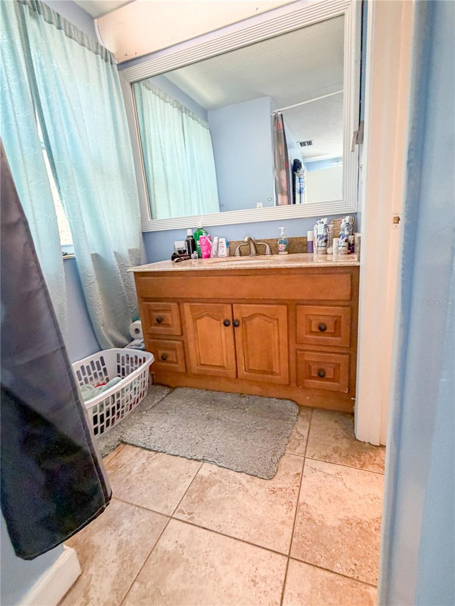 Image 6 of 19 For 7526 Santa Fe Trail